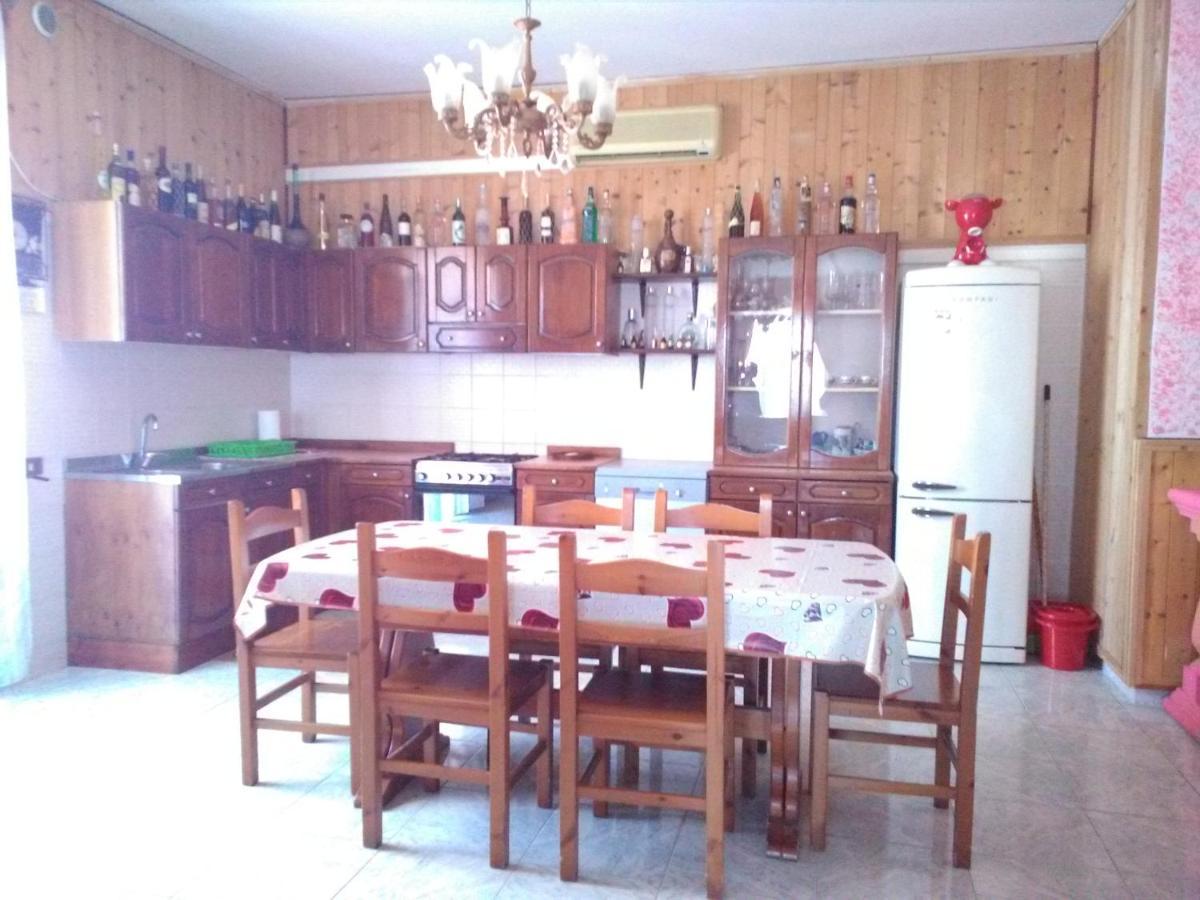 דירות פורטו צ'זראו A Casa Di Roberto מראה חיצוני תמונה