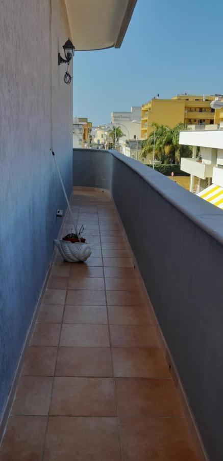 דירות פורטו צ'זראו A Casa Di Roberto מראה חיצוני תמונה